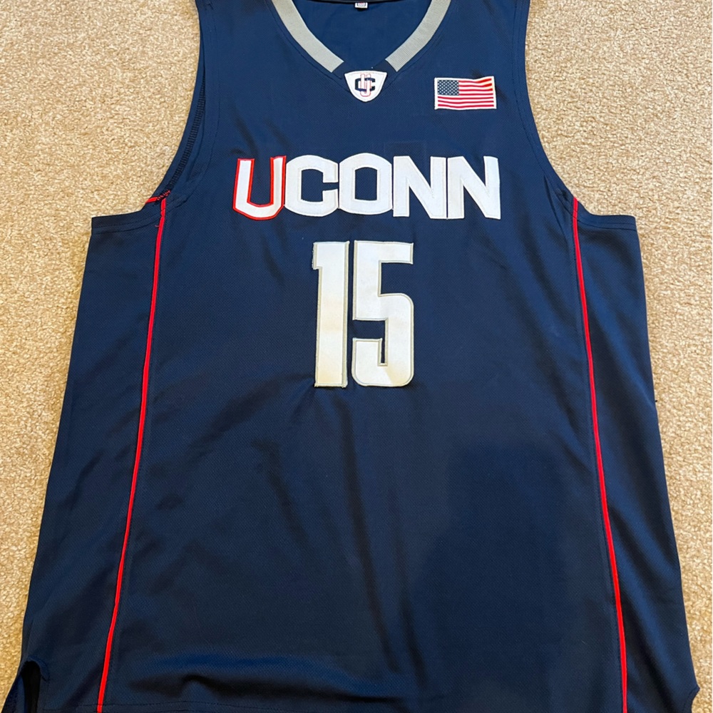 UConn Jersey Kemba Walker
